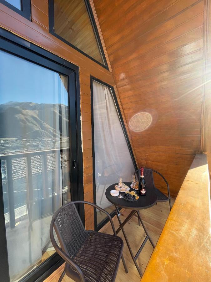 Twin Cottages Kazbegi Exterior foto